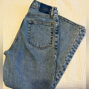 Abercrombie Curve Love 90s Straight Ultra High Rise